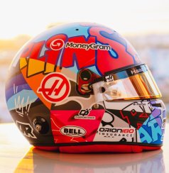 Esteban Ocon 2025 Miami GP mini helmet, Haas F1 Team helmet, 1:5 Spark