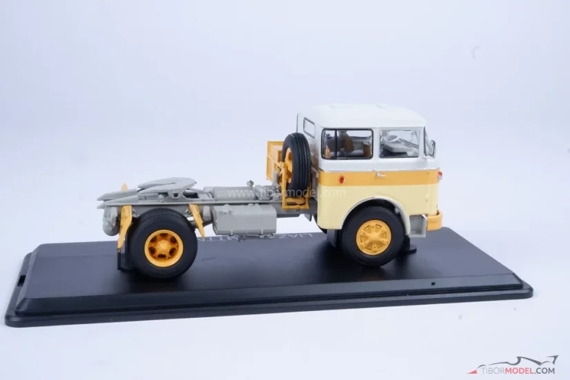 Liaz 706 MTTN ťahač, žltý, 1:43 Premium ClassiXXs