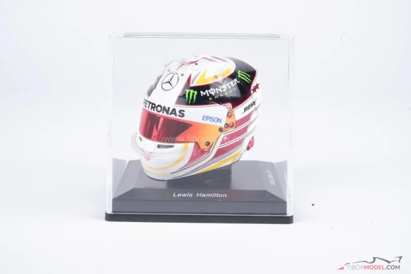 Lewis Hamilton 2015 World Champion, Mercedes helmet, 1:5 Spark