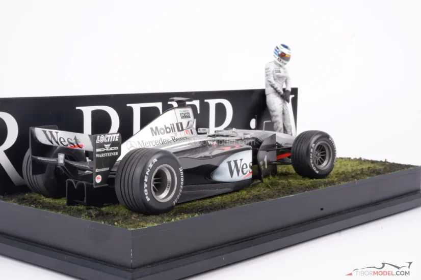 Diorama McLaren MP4/14 - M. Häkkinen nehoda 1999 Imola, 1:18