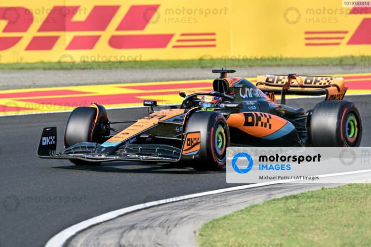 McLaren MCL60 - Oscar Piastri (2023), Magyar Nagydíj, 1:18 Minichamps