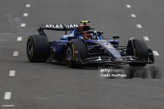 Williams FW47 - Carlos Sainz (2025), Azeri Nagydíj, 1:43 Minichamps