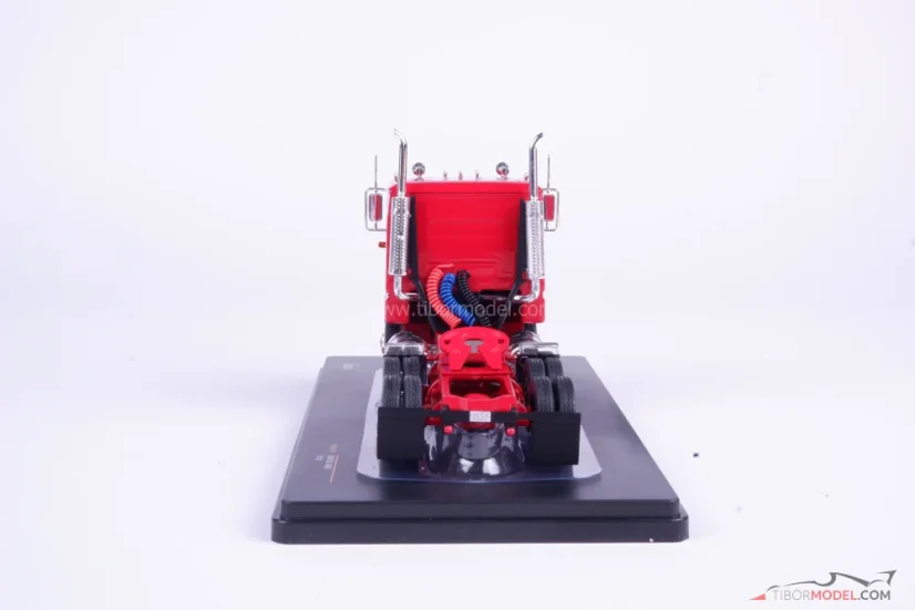 Ford CL 9000 (1976) piros, 1:43 Ixo