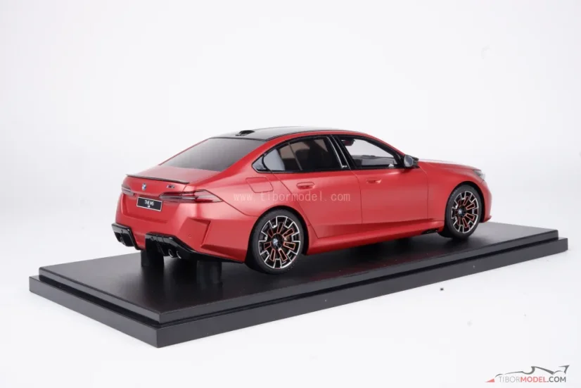 BMW M5 (2025) pebble beach orange, 1:18 GT Spirit