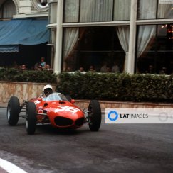 Ferrari Dino 156 - Phil Hill (1962), Monacoi Nagydíj, figura nélküli kiadás, 1:18 GP Replicas