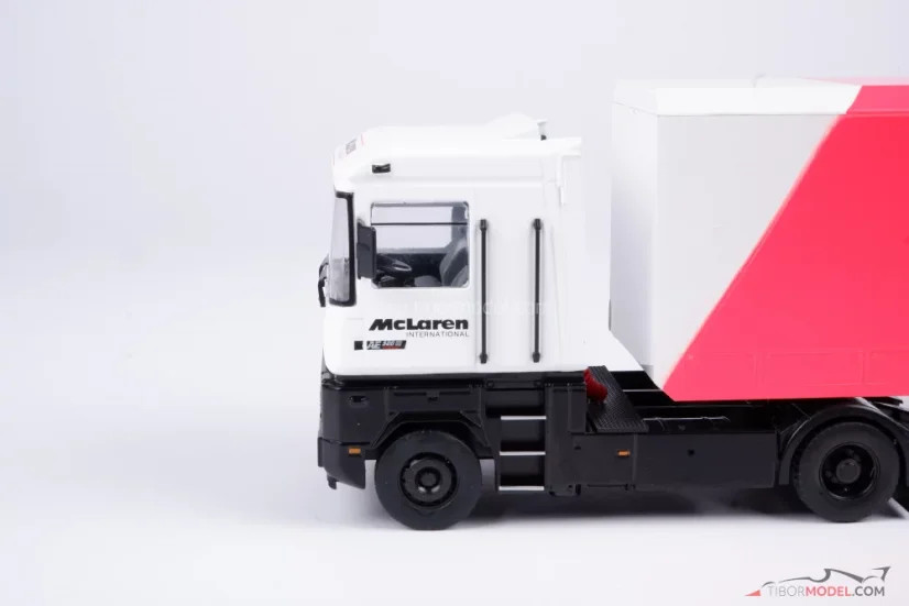 Model truck Renault Magnum McLaren F1 Team, scale 1:43