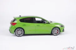 Ford Focus ST (2022) zelený, 1:18 MCG