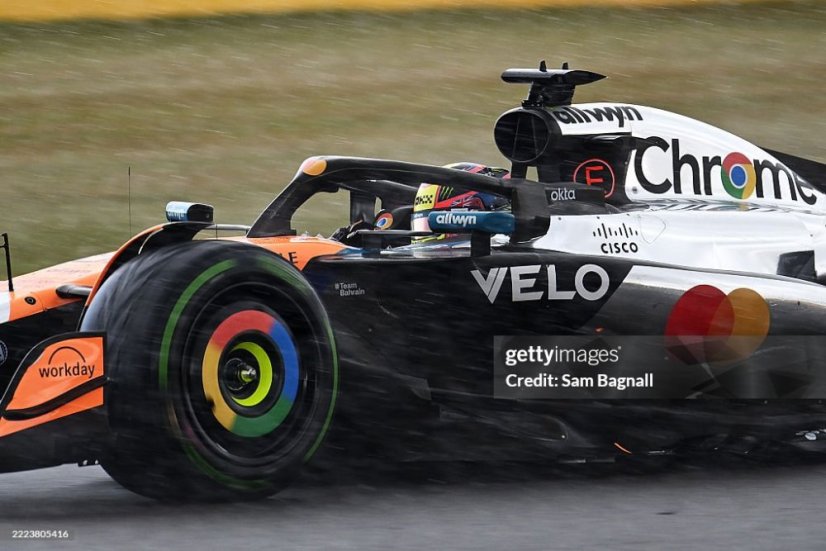 McLaren MCL39 - Oscar Piastri (2025), VC Veľkej Británie, 1:18 Minichamps