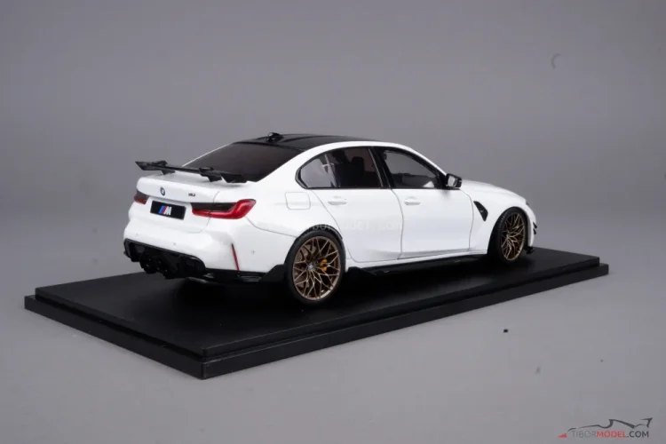 BMW M3 (2024) white, 1:18 Solido