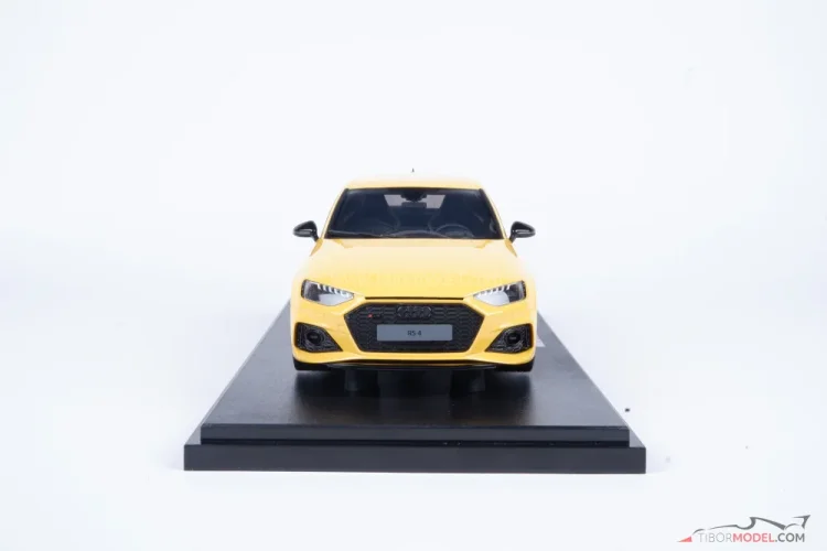 Audi RS4 Avant (2024) žlté, 1:18 GT Spirit Audi RS4 Avant (2024) žlté, 1:18 GT Spirit