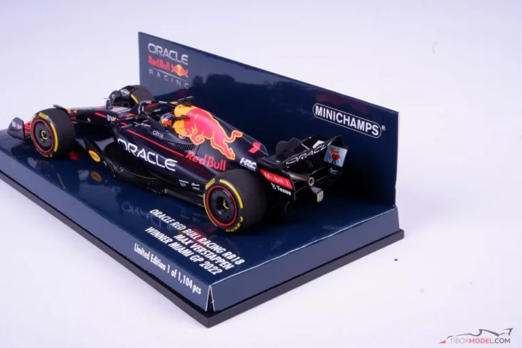 Red Bull RB18 - Max Verstappen (2022), Miami Nagydíj, 1:43 Minichamps