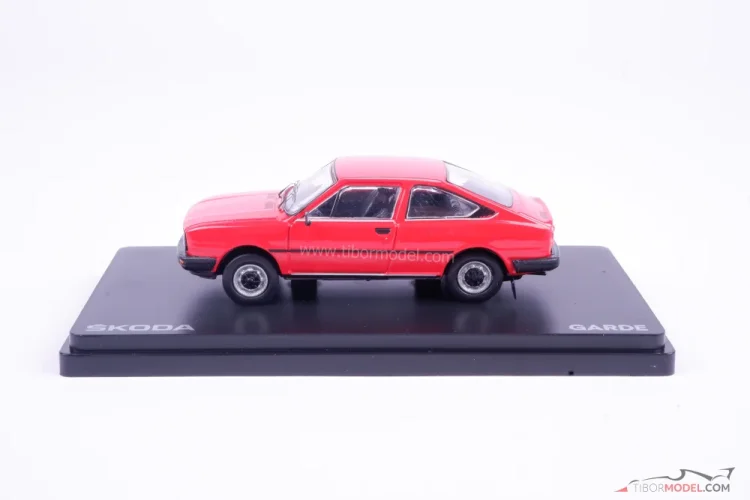 Skoda Garde (1982) piros, 1:43 Abrex
