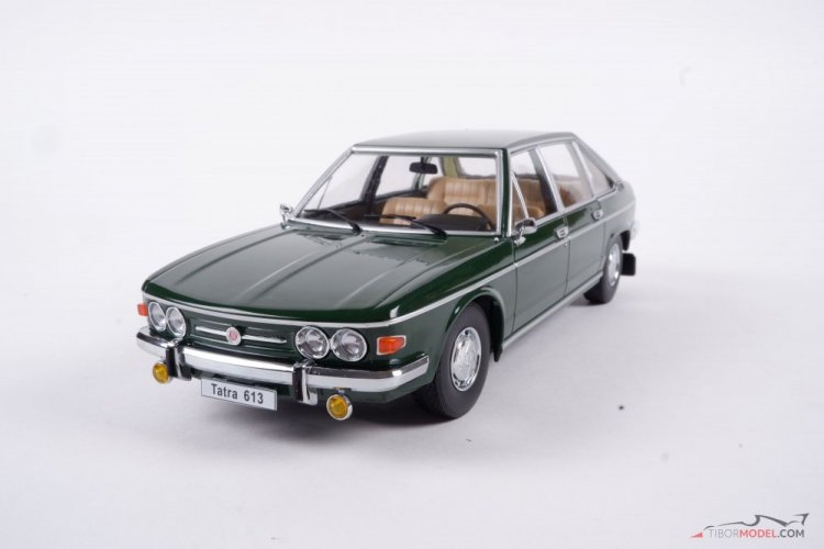Tatra 613 zöld (1979), 1:18 Triple9