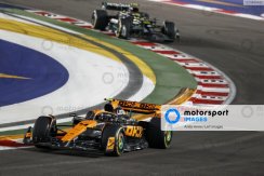 McLaren MCL60 - Lando Norris (2023), 2. místo Singapur, 1:43 Minichamps