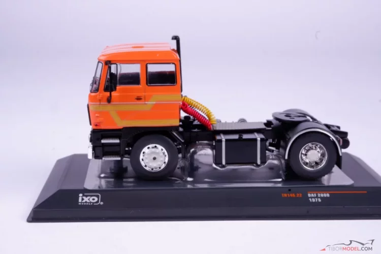 DAF 2800 narancssárga (1975), 1:43 Ixo
