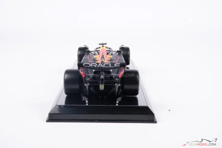 Red Bull RB19 - Max Verstappen (2023), 1:24 Bburago