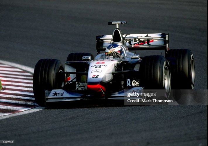 McLaren MP4/13 - Mika Häkkinen (1998), Winner Japanese GP, with driver figure, 1:18 GP Replicas