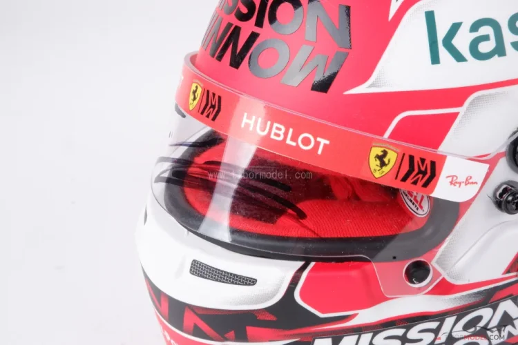 Charles Leclerc 2020, Ferrari prilba, 1:2 Bell