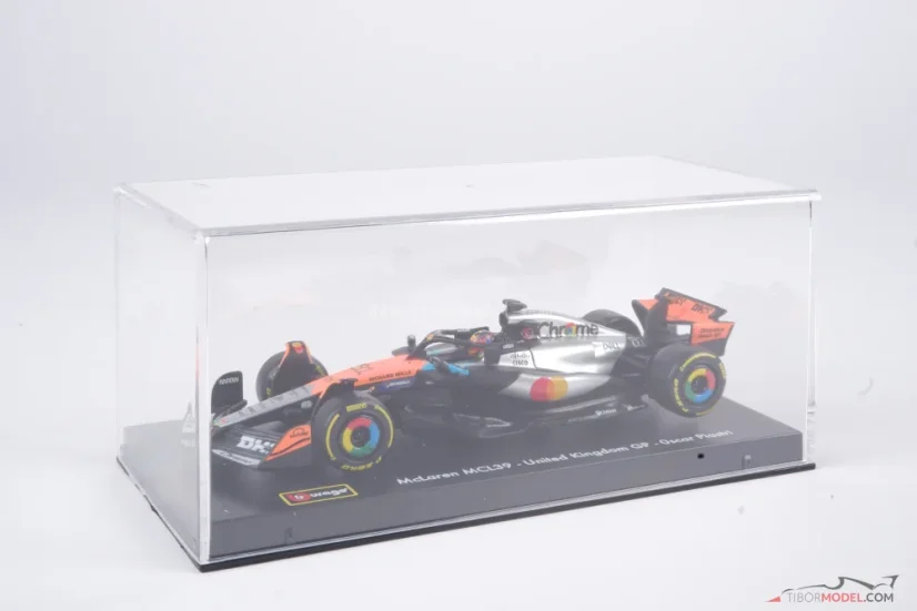 McLaren MCL39 - Oscar Piastri (2025), VC Veľkej Británie, 1:43 BBurago Signature