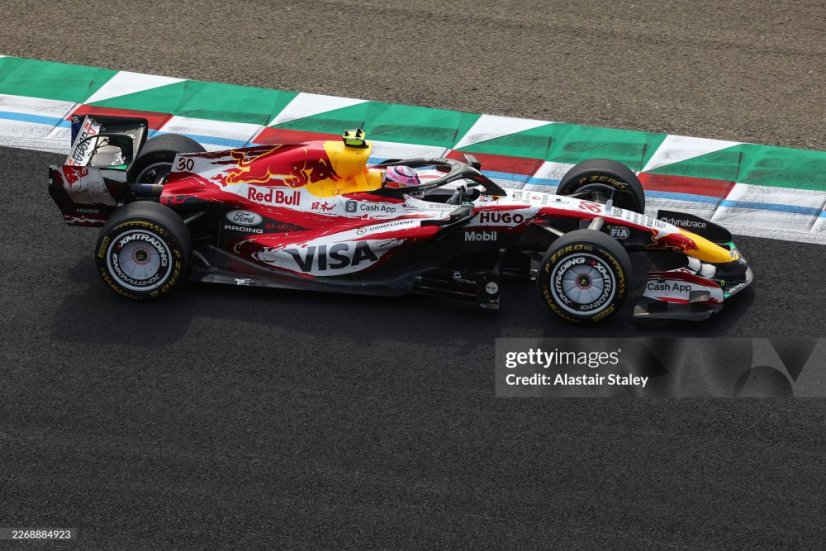 Racing Bulls VCARB 03 - Liam Lawson (2026), Japán Nagydíj, 1:43 Minichamps