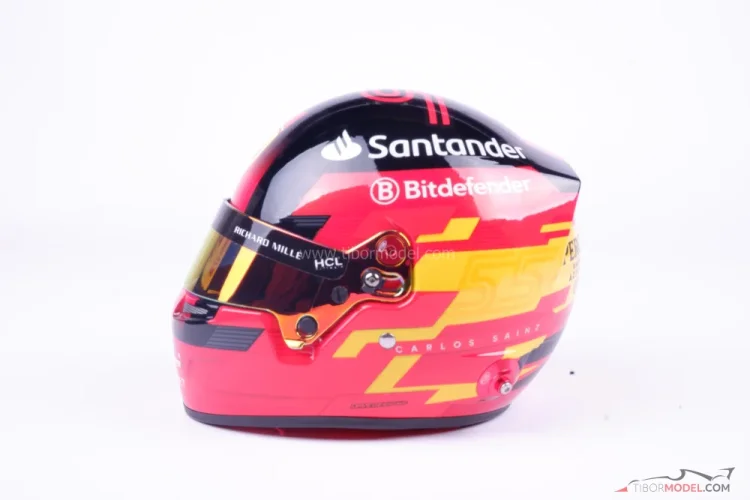 Carlos Sainz 2024 Ferrari přilba, 1:2 Bell