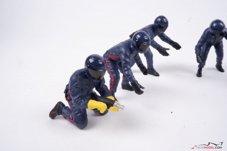 Formula One F1 Pit Crew 7 Figurine Set Team Red Release II for 1/18 Scale  Models by American Diorama