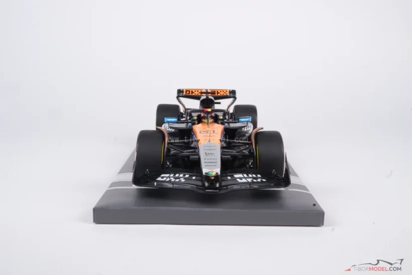 McLaren MCL39 - Oscar Piastri (2025), VC Veľkej Británie, 1:18 Minichamps