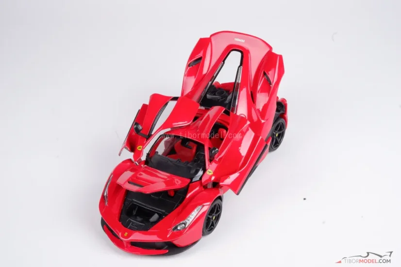 Ferrari LaFerrari (2013) červené, 1:18 Bburago