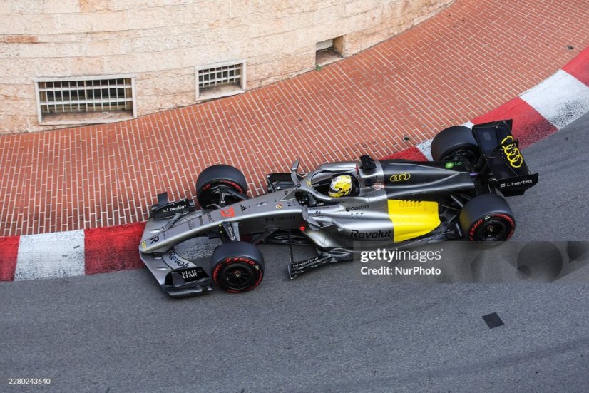Audi R26 - Nico Hulkenberg (2026), Monaco GP, 1:18 Minichamps