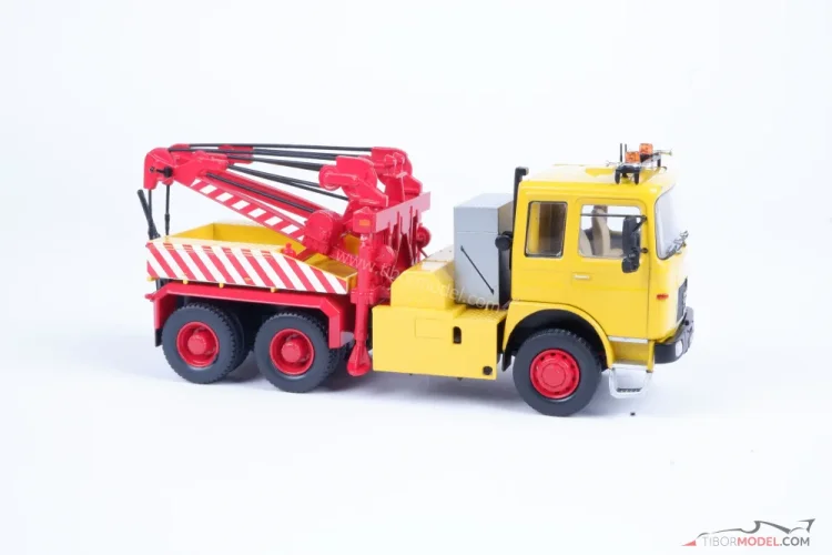 MAN F8 26.281 odťahovka, 1:43 Ixo