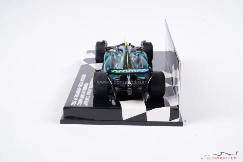 Aston Martin AMR22 - Sebastian Vettel (2022), Singapur, 1:43 Minichamps