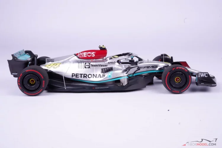 Mercedes W13 - Lewis Hamilton (2022), VC Brazílie, 1:18 Minichamps
