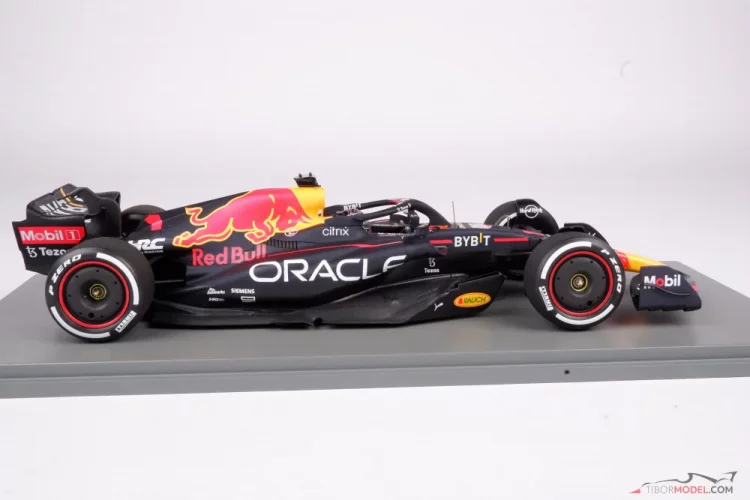 Red Bull RB18 - Max Verstappen (2022), Győztes Miami Nagydíj, 1:18 Spark