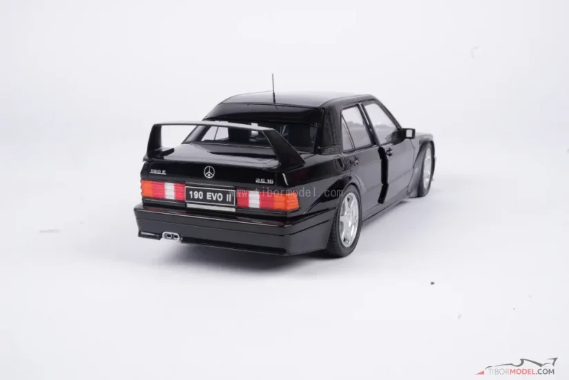 Mercedes-Benz 190E Evo II (1990), 1:18 Solido