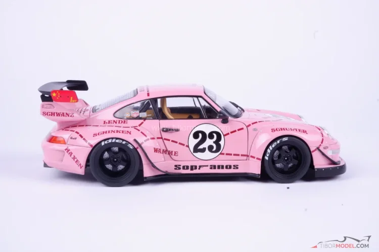 Porsche RWB Pink Pig (2020), 1:18 Solido