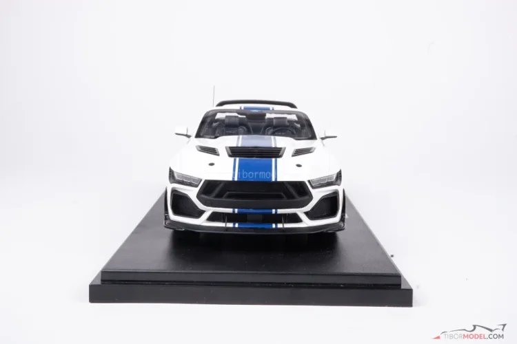 Shelby Mustang Super Snake (2025) biely, 1:18 GT Spirit