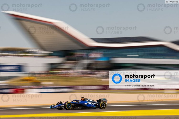 Williams FW45 - Alex Albon (2023), 800. závod Silverstone, 1:43 Minichamps