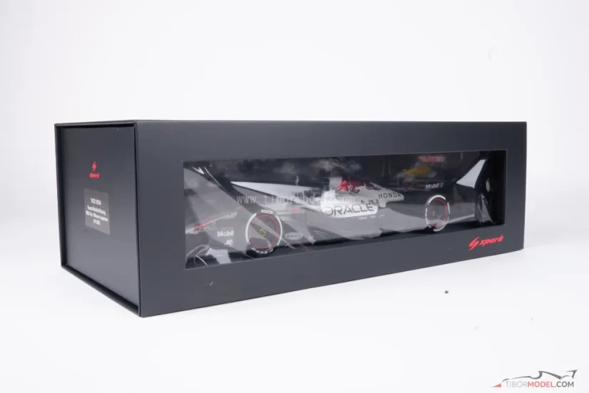Red Bull RB21 - Max Verstappen (2025), Japanese GP, 1:18 Spark