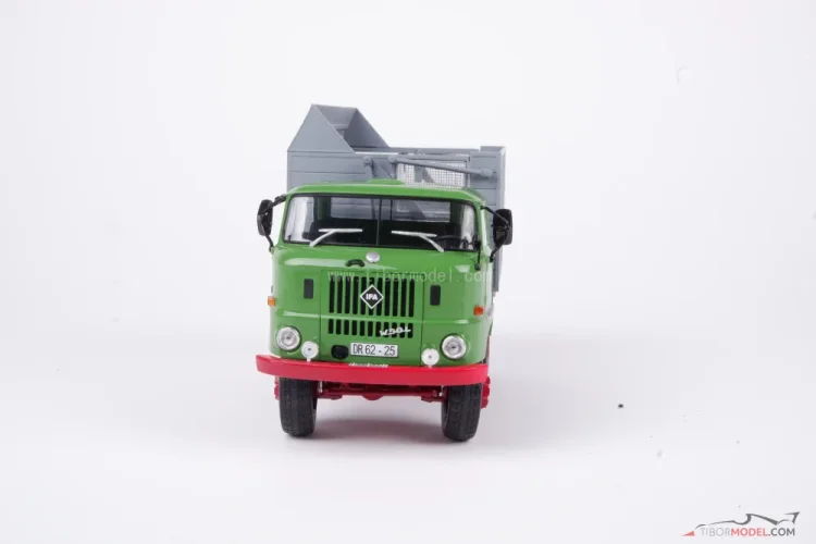 IFA W50 SHA senážna nadstavba, zelená, 1:32 Schuco