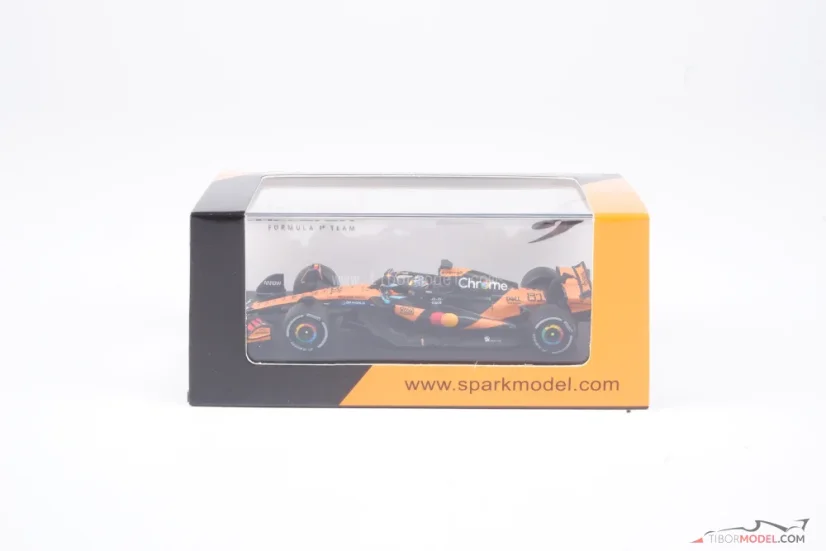 McLaren MCL39 - Oscar Piastri (2025) VC Číny, 1:64 Spark