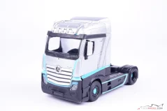 Mercedes Actros Gigaspace, ezüst, 1:43 Bburago