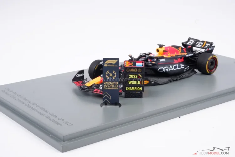 Red Bull RB19 - Max Verstappen (2023), Világbajnok, 2. helyezett Katari Sprint futam ,1:43 Spark