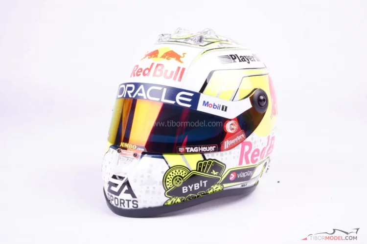 Max Verstappen 2023 Las Vegas GP, Red Bull helmet, 1:2 Schuberth