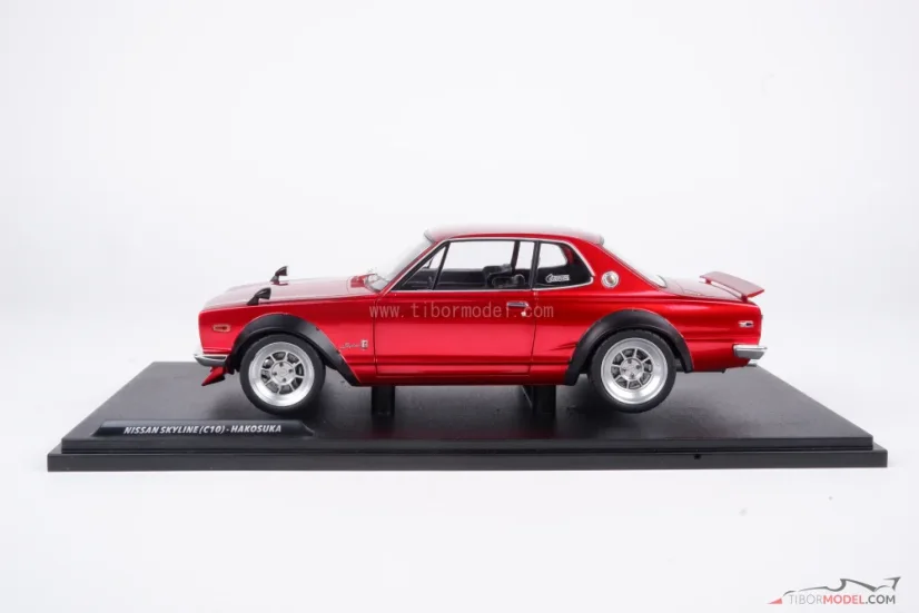 Nissan Skyline C10 Hakosuka (1970) red, 1:18 Solido