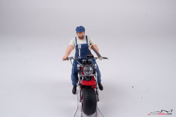 Bud Spencer and T. Hill on motorbikes , 1:18 Laudoracing