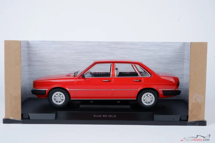 Audi 80 B2 (1978) červené, 1:18 MCG