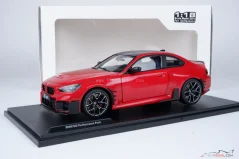 BMW M2 (2024) červené, 1:18 Solido