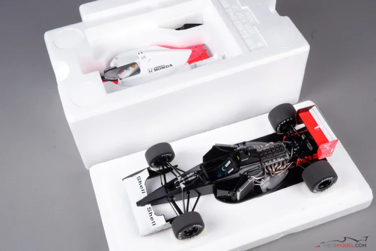 McLaren MP4/6 - Ayrton Senna (1991), 1:18 AUTOart