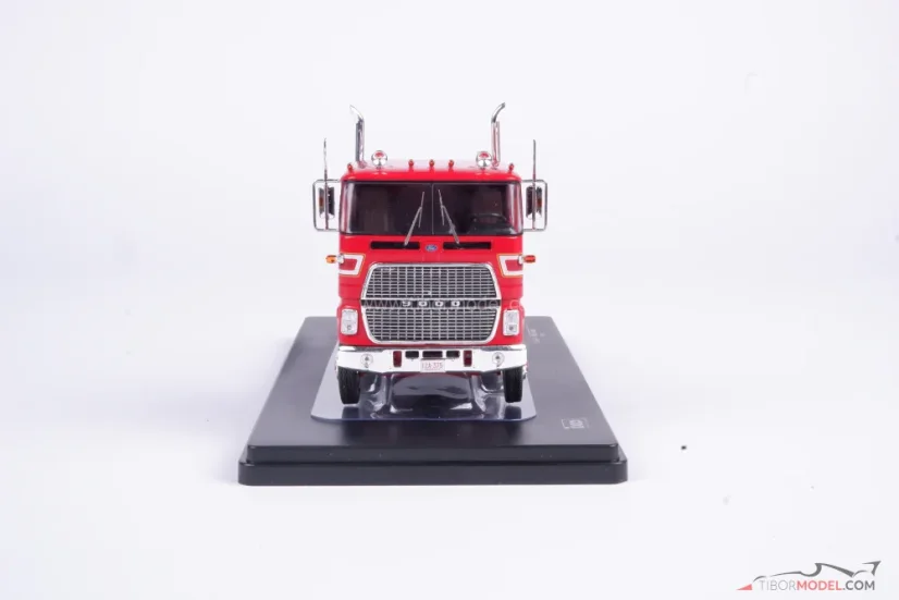 Ford CL 9000 (1976) piros, 1:43 Ixo