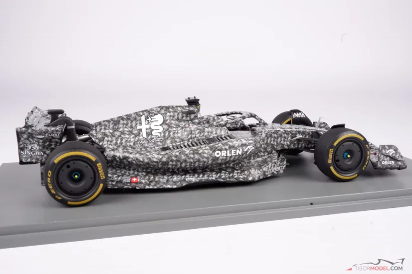 Alfa Romeo C42 - Robert Kubica (2022), předsezónní testy, 1:18 Spark